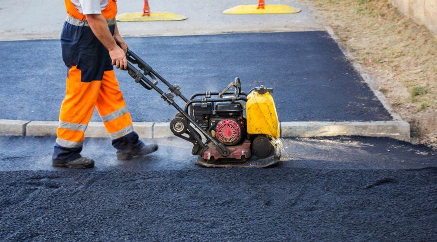 Professional gutter cleaning in Bowman, ND